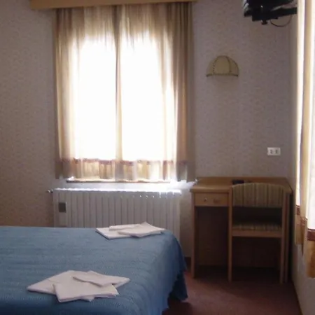 Folgore Hotel 3*